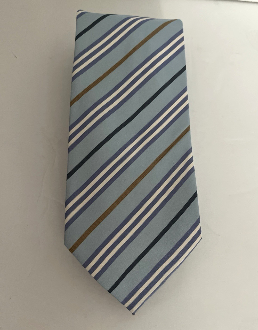 BURBERRY LONDON STRIPE 100% SILK TIE, EXCELLENT CONDITION
